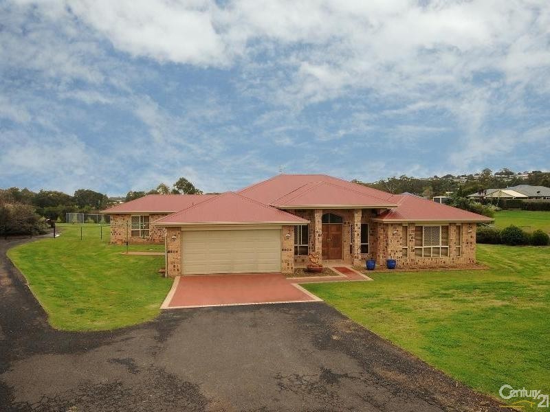 9 Federation Drive, Highfields QLD 4352