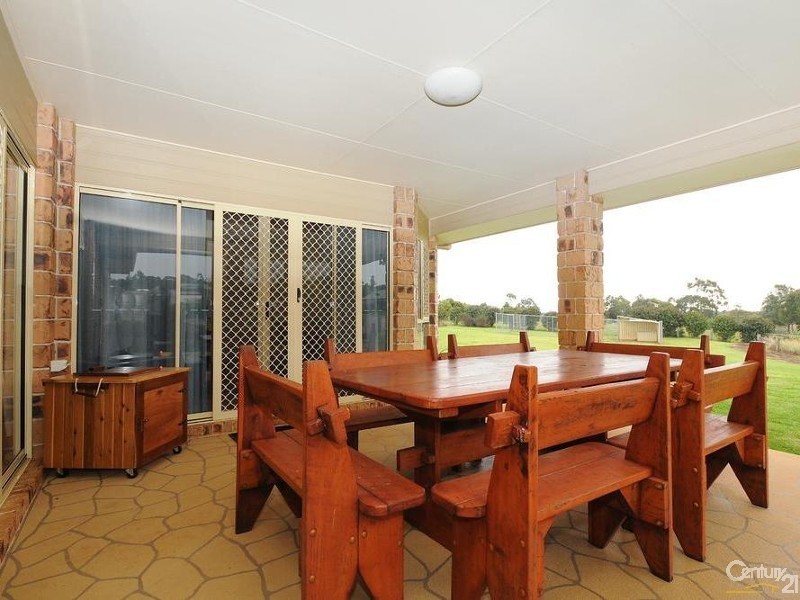 9 Federation Drive, Highfields QLD 4352