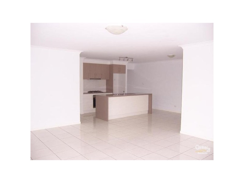 17 Kurrawa Street, Glenvale QLD 4350