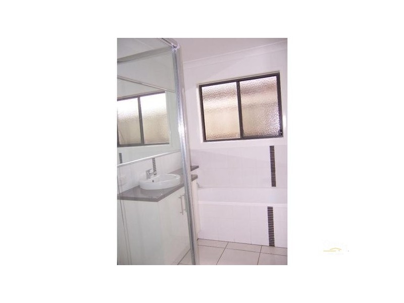 17 Kurrawa Street, Glenvale QLD 4350