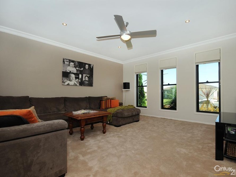 6 Beardsworth Court, Middle Ridge QLD 4350