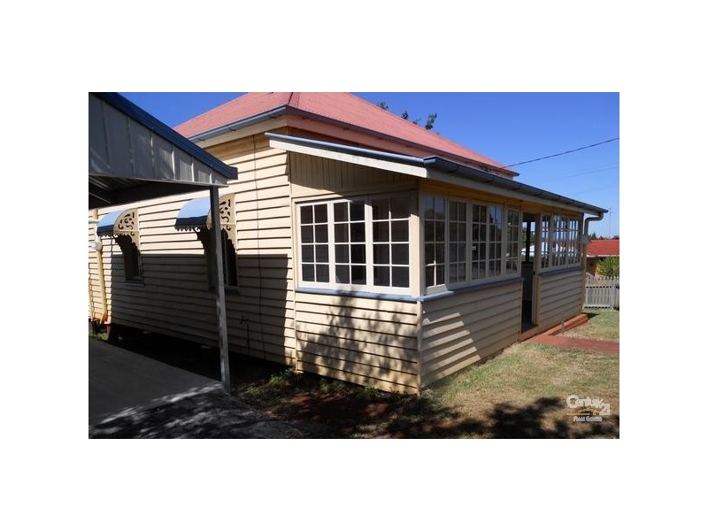 48 Ipswich Street, East Toowoomba QLD 4350