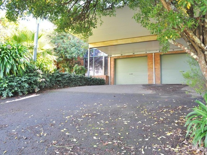 5 Owen Street, Mount Lofty QLD 4350