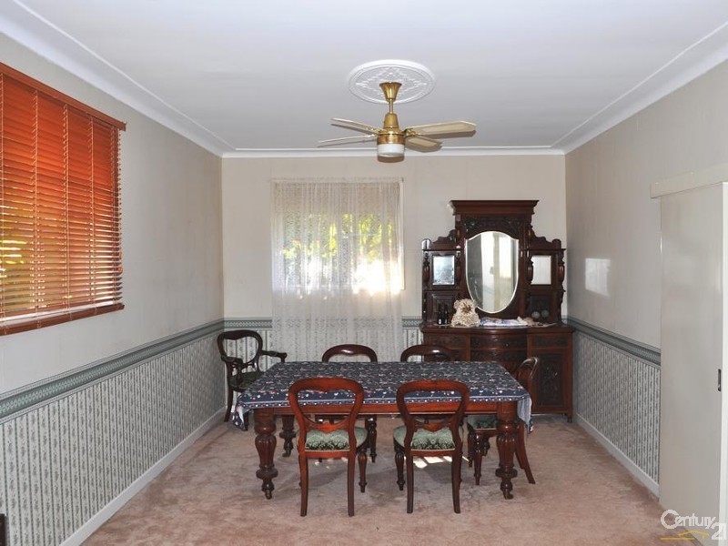 5 Owen Street, Mount Lofty QLD 4350