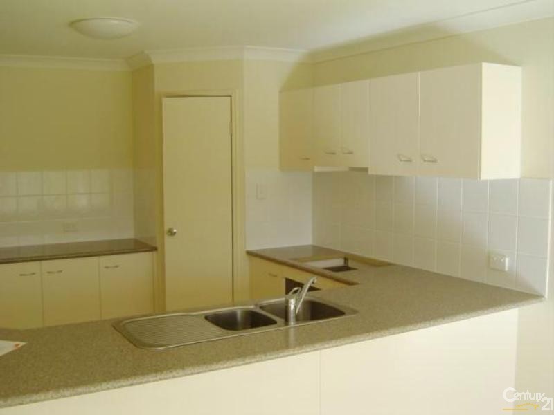 9 Wareena Crescent, Glenvale QLD 4350