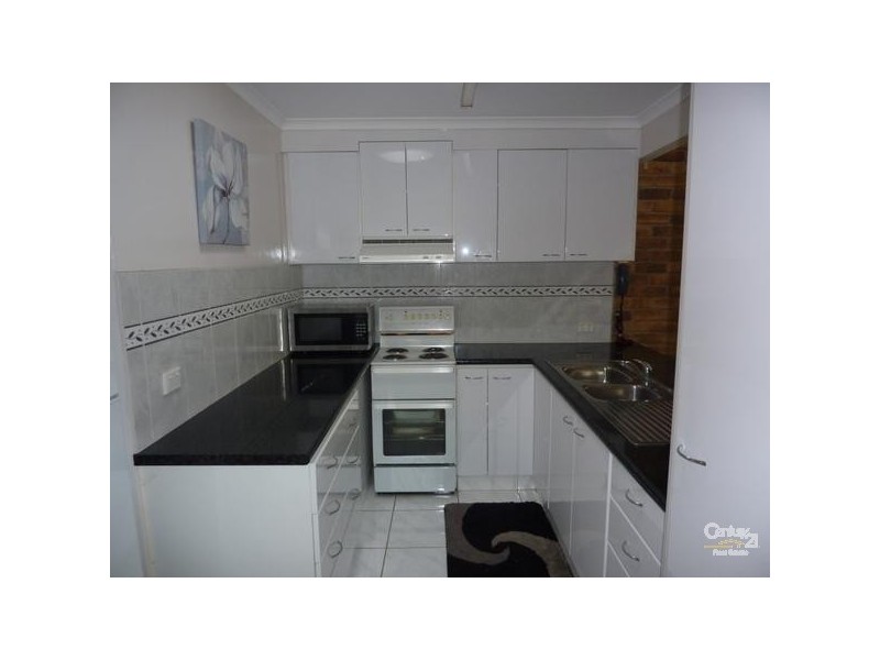 2/39 Anzac Avenue, Newtown QLD 4350