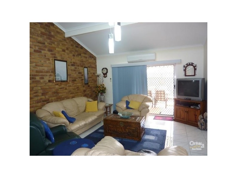 2/39 Anzac Avenue, Newtown QLD 4350