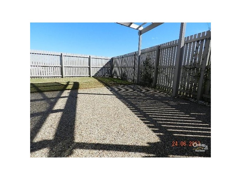 4 Dodson Crescent, Mount Kynoch QLD 4350