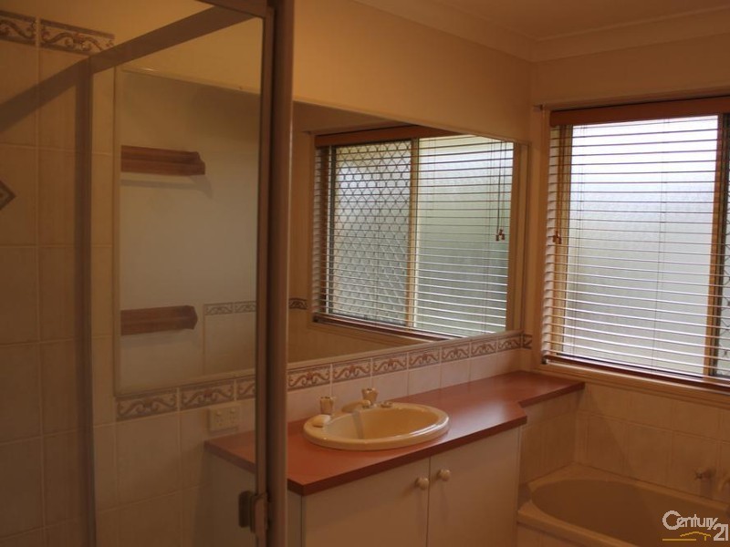 191 Nelson Street, Kearneys Spring QLD 4350