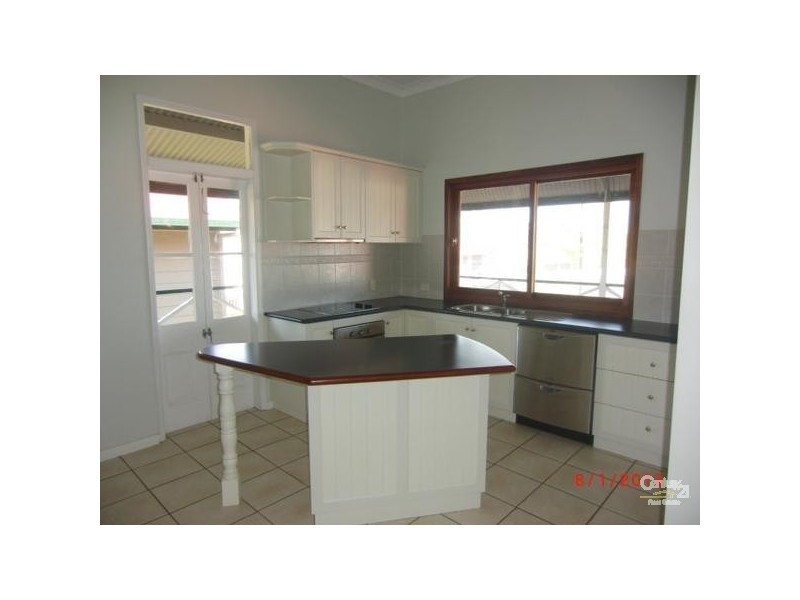 62 Holberton Street, Rockville QLD 4350