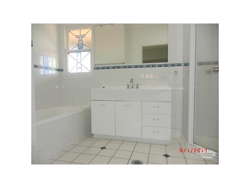 62 Holberton Street, Rockville QLD 4350