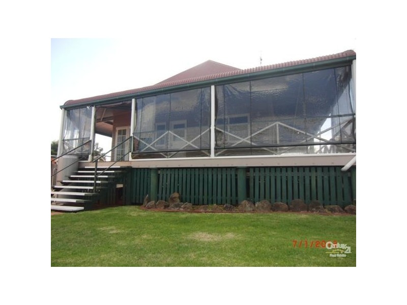 62 Holberton Street, Rockville QLD 4350