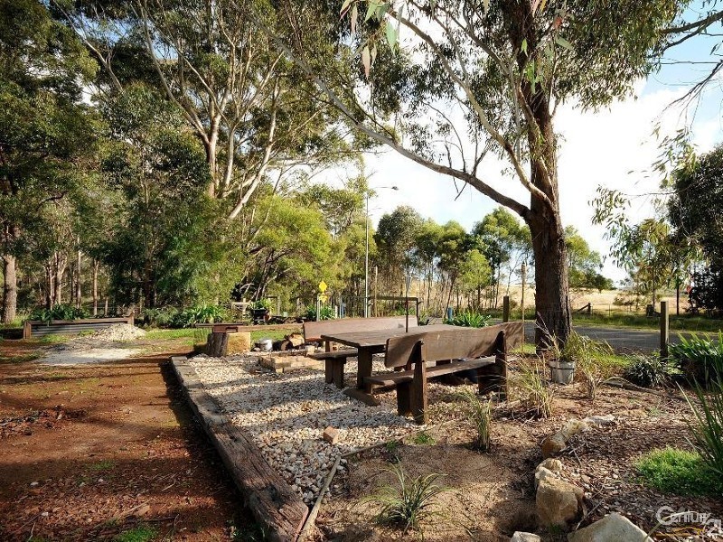 1 Bass Street, Cabarlah QLD 4352