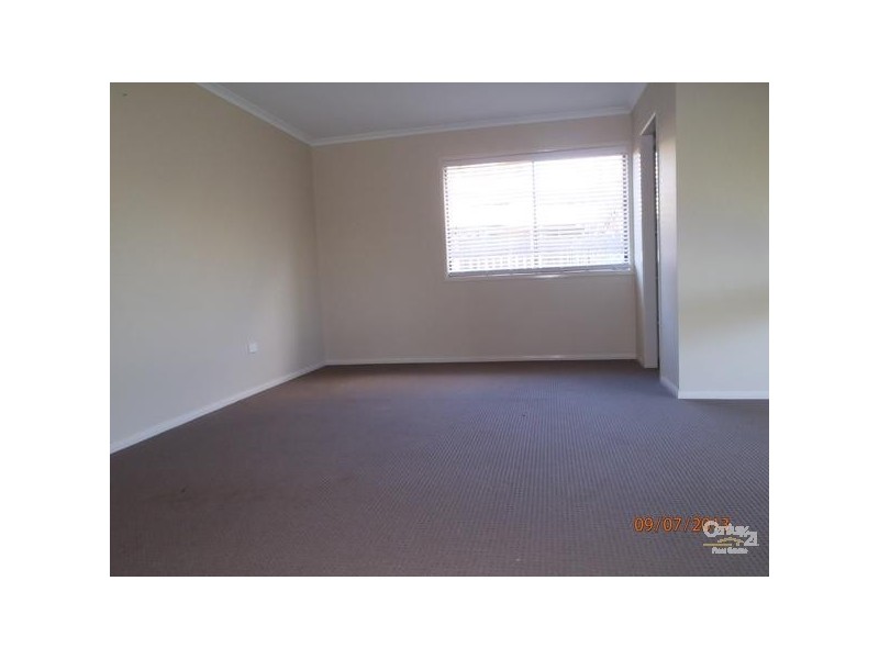 15 Gibson Street, Wilsonton QLD 4350