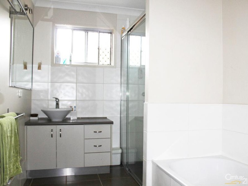 15 Weller Street, Rangeville QLD 4350