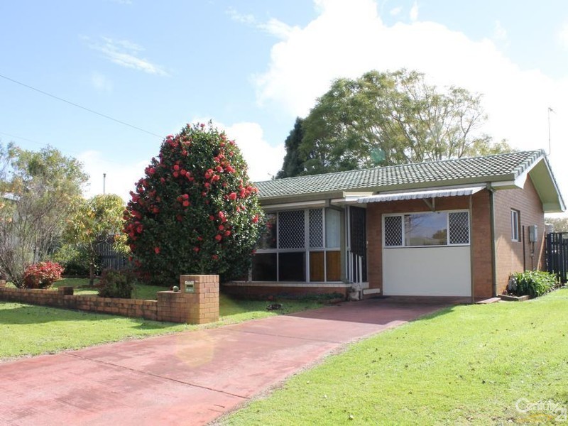 33 Knockator Crescent, Centenary Heights QLD 4350