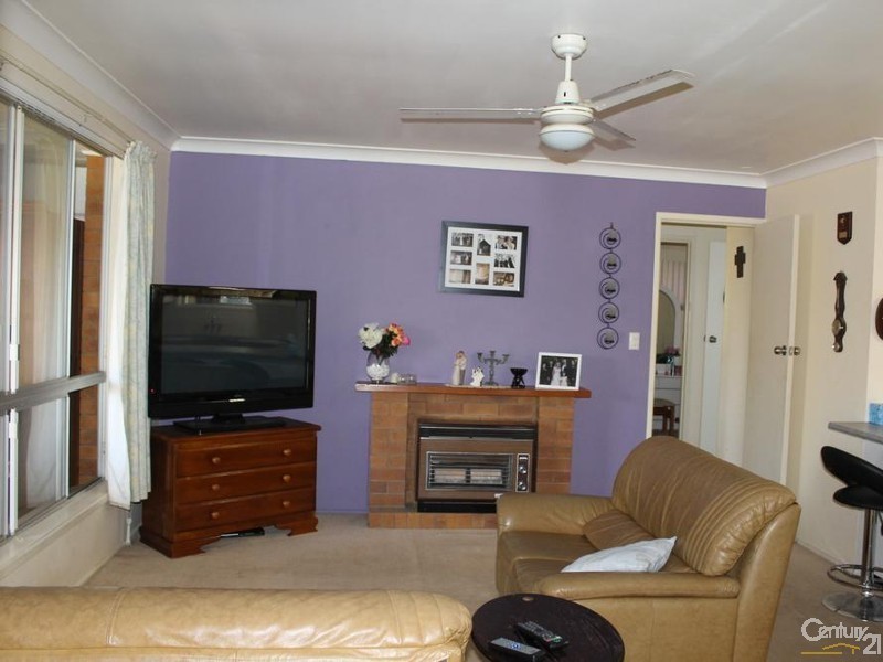 33 Knockator Crescent, Centenary Heights QLD 4350