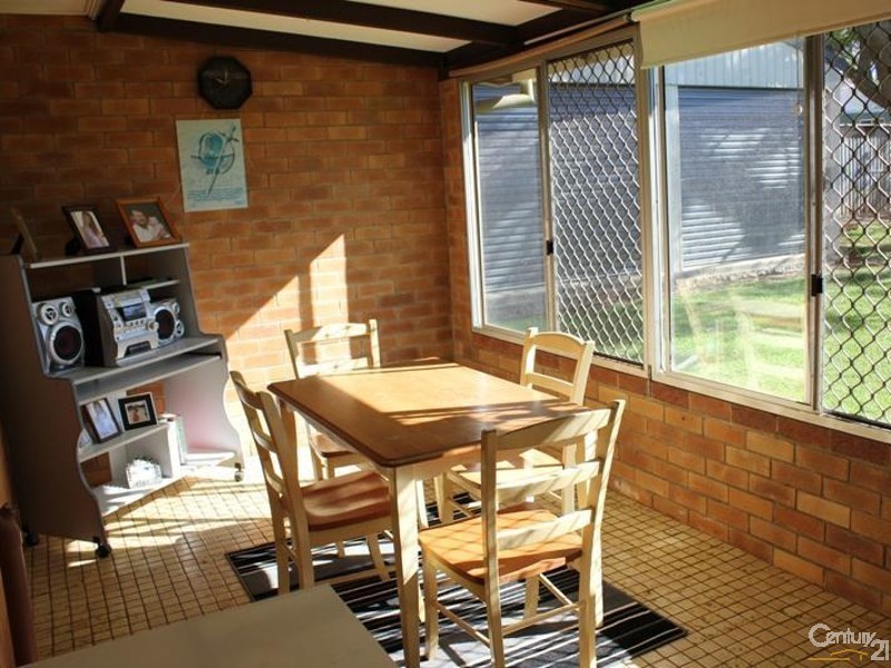 33 Knockator Crescent, Centenary Heights QLD 4350