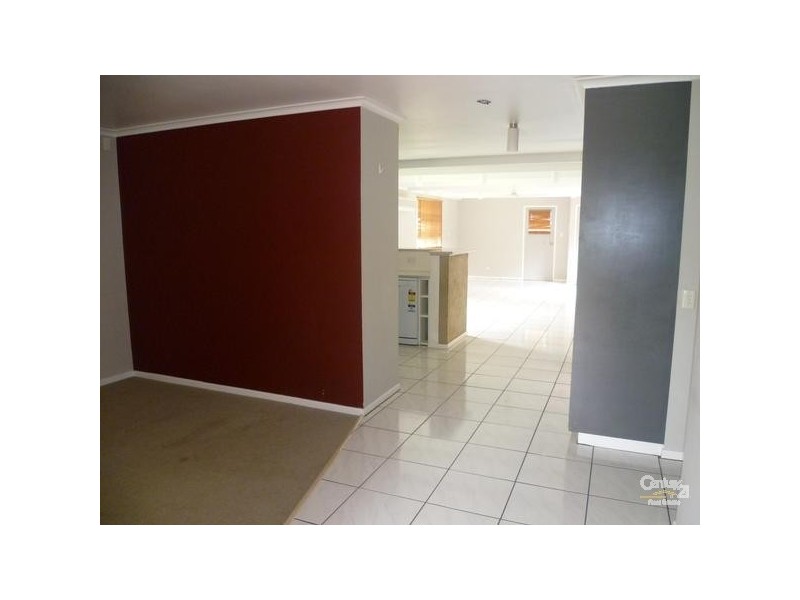 18 Wine Drive, Wilsonton Heights QLD 4350