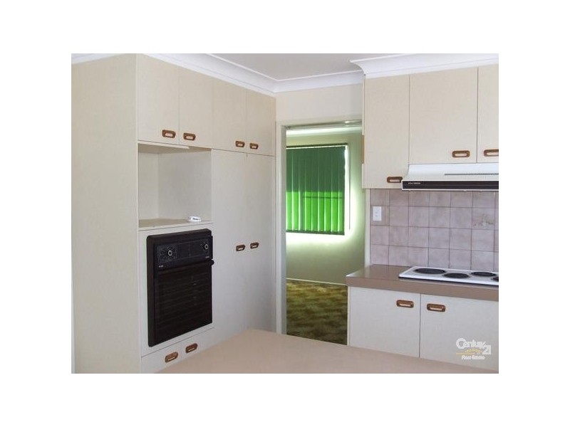 334 West Street, Kearneys Spring QLD 4350