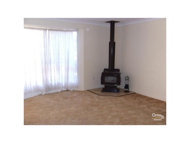 334 West Street, Kearneys Spring QLD 4350