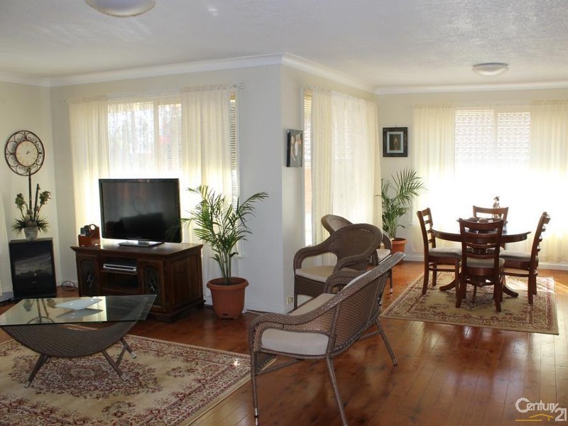 18 Catto Street, Centenary Heights QLD 4350