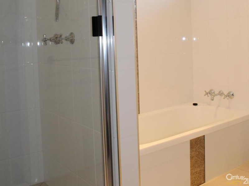 18 Catto Street, Centenary Heights QLD 4350