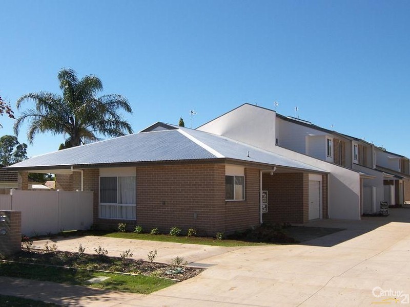 8/46 Gordon Avenue, Newtown QLD 4350