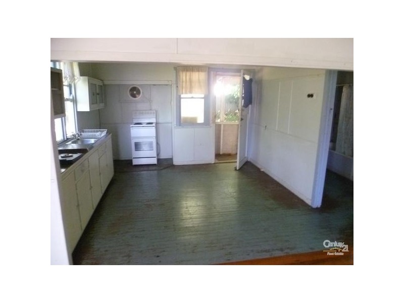 340 Hume Street, Centenary Heights QLD 4350