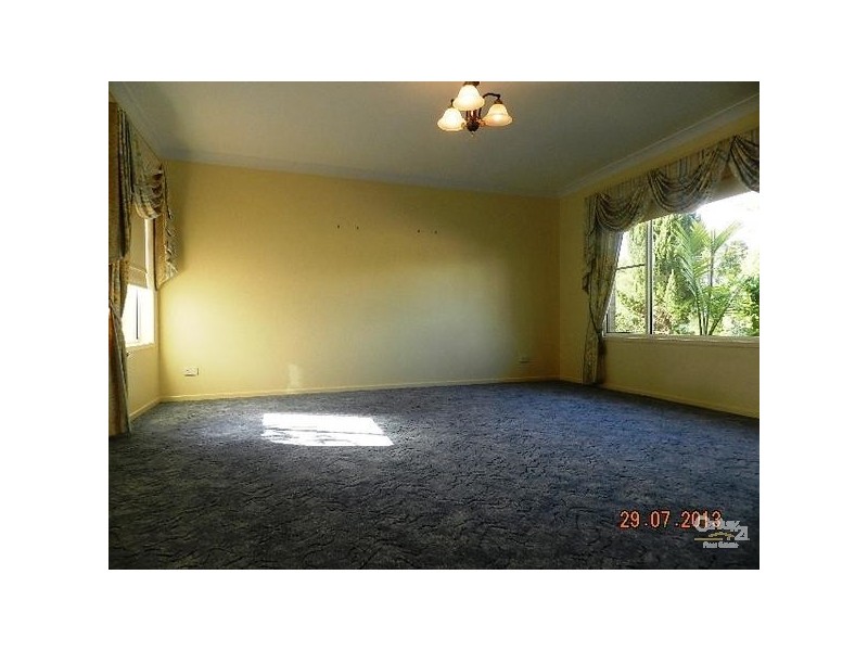 305 Ramsay Street, Middle Ridge QLD 4350