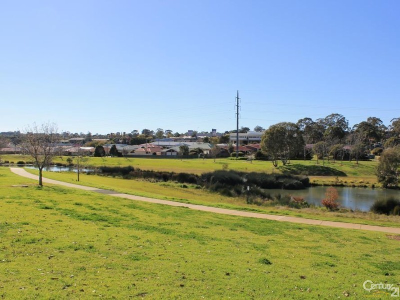 1/18 Schultz Street, Kearneys Spring QLD 4350