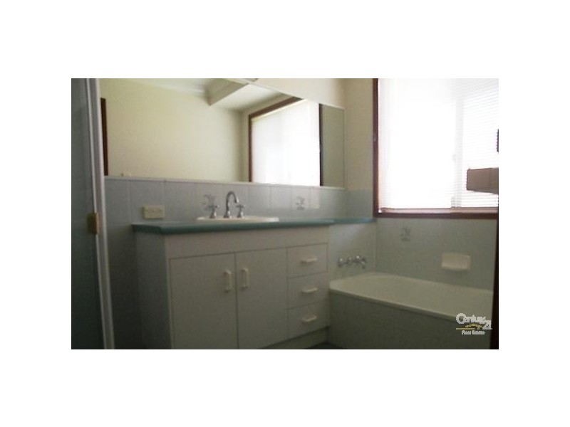 13 Elvery Court, Middle Ridge QLD 4350