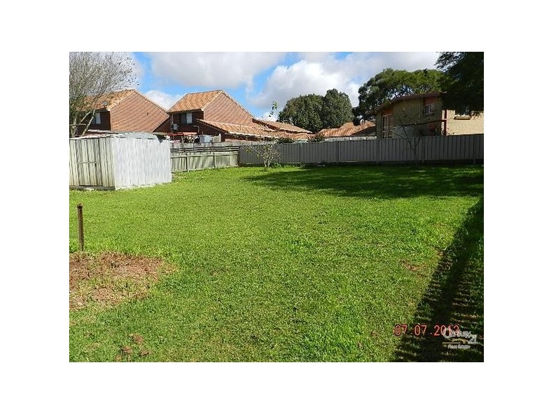 17 Ford Street, Rockville QLD 4350