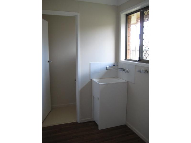 2/257 North Street, Wilsonton QLD 4350