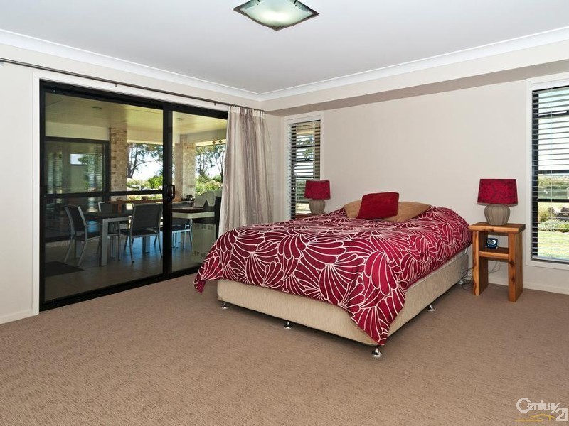 10 Bass Street, Cabarlah QLD 4352