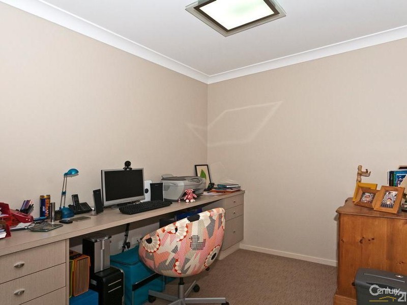 10 Bass Street, Cabarlah QLD 4352