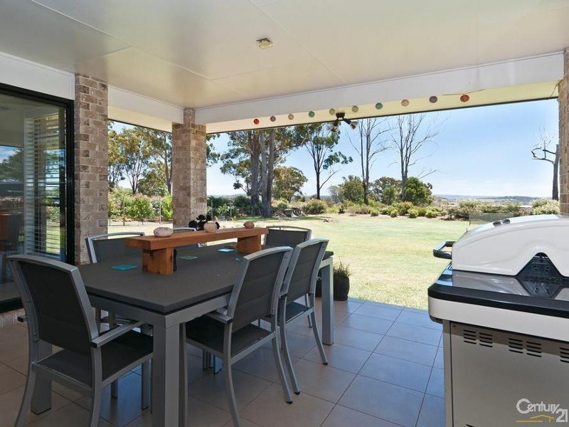 10 Bass Street, Cabarlah QLD 4352