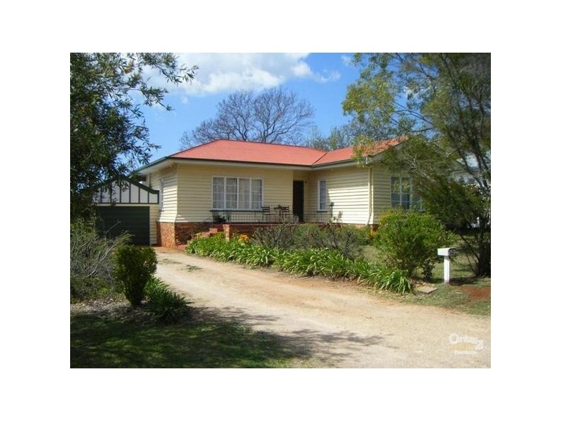 20 Leichhardt Street, Centenary Heights QLD 4350