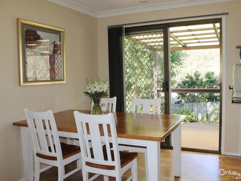 33 Yalumba Crescent, Wilsonton Heights QLD 4350
