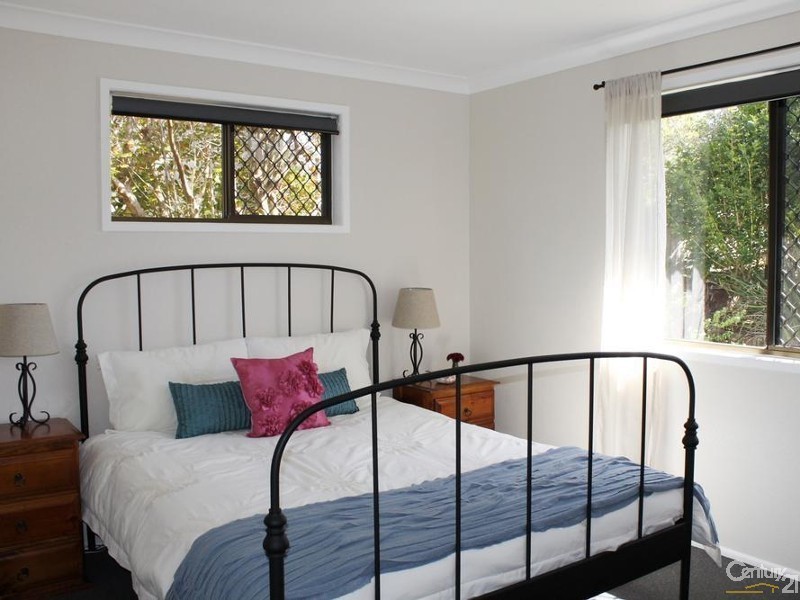 33 Yalumba Crescent, Wilsonton Heights QLD 4350
