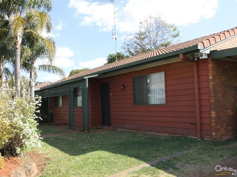 1 Burgundy Street, Wilsonton Heights QLD 4350