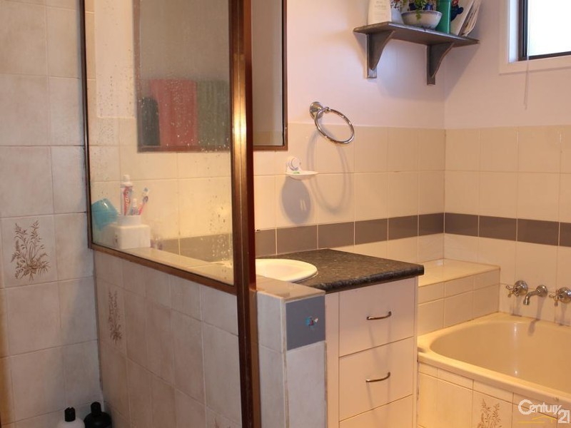 1 Burgundy Street, Wilsonton Heights QLD 4350