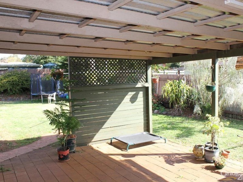 1 Burgundy Street, Wilsonton Heights QLD 4350