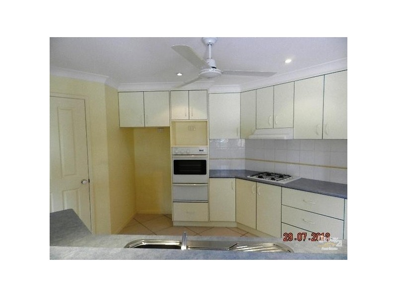 305 Ramsay Street, Middle Ridge QLD 4350