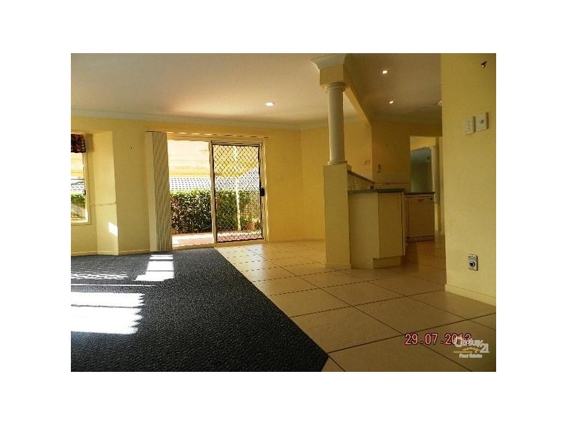 305 Ramsay Street, Middle Ridge QLD 4350