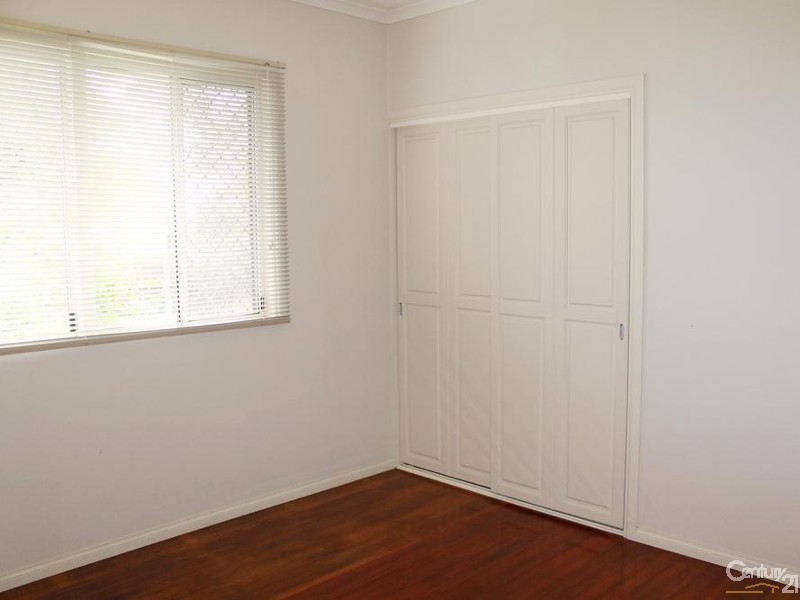 20 Devine Street, Harristown QLD 4350