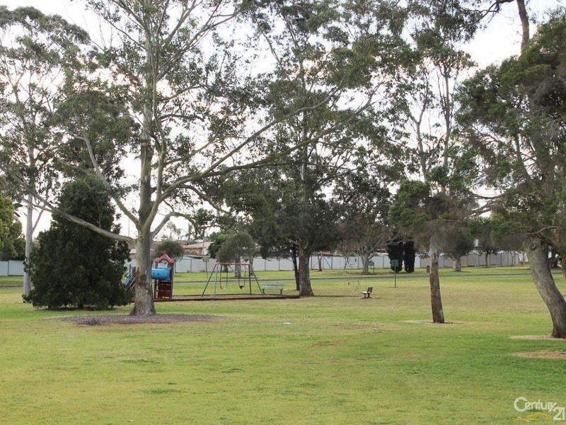 20 Devine Street, Harristown QLD 4350