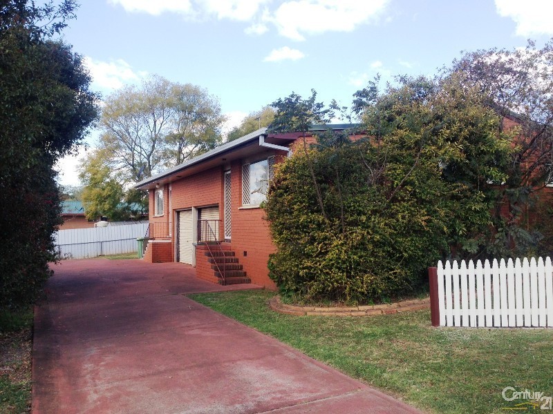22 Claret Street, Wilsonton Heights QLD 4350