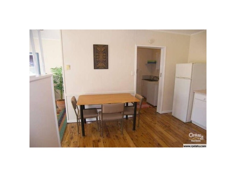 4/214 Long Street, South Toowoomba QLD 4350