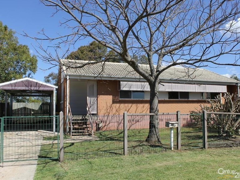 20 Charter Crescent, Rockville QLD 4350